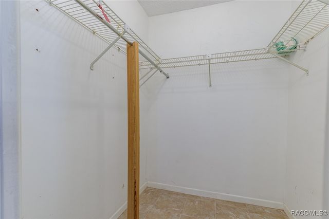 5911 N Brookgreen Drive, Crystal River, FL 34428