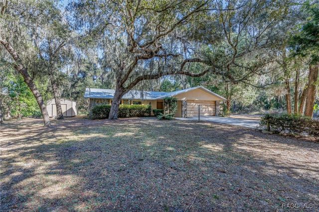 5911 N Brookgreen Drive, Crystal River, FL 34428