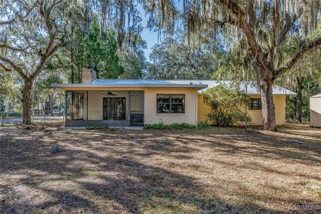 5911 N Brookgreen Drive, Crystal River, FL 34428