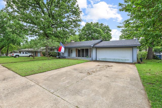 120 Mark Drive, Denison, TX 75021