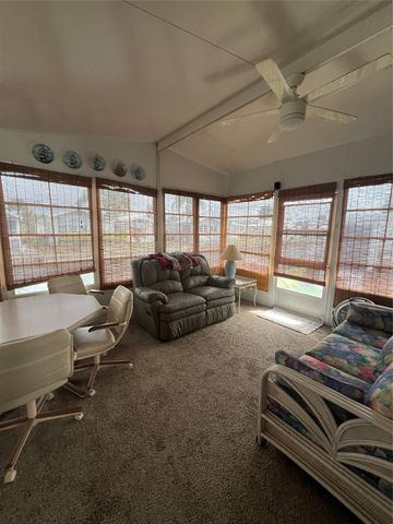 10 Shell Rd, Okeechobee, FL 34974