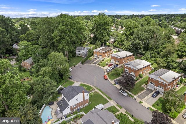 221 JUNIPER RD, Havertown, PA 19083