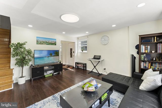 221 JUNIPER RD, Havertown, PA 19083