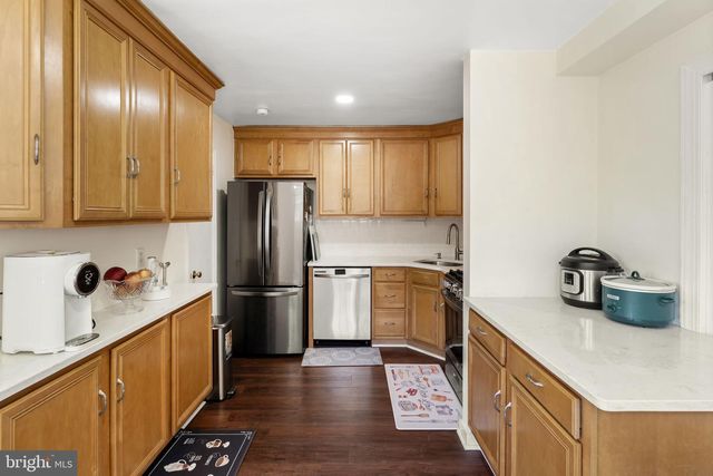 221 JUNIPER RD, Havertown, PA 19083