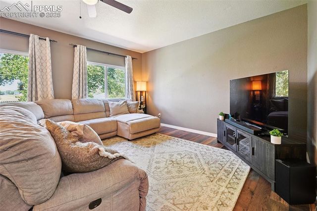 6338 Bearcat Loop, Colorado Springs, CO 80925