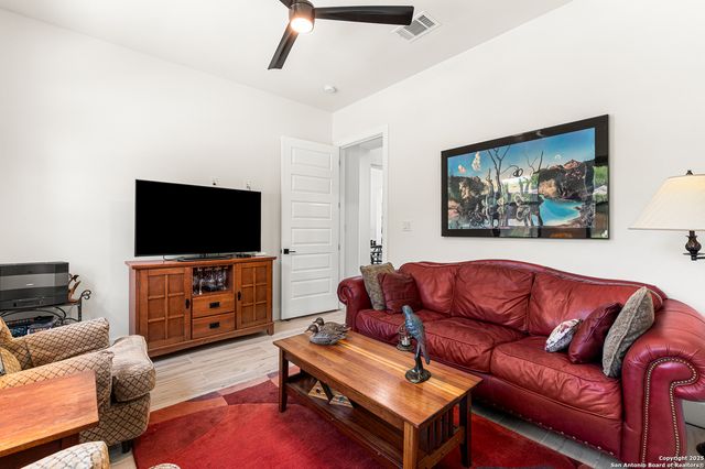 690 Kings Point, Canyon Lake, TX 78133