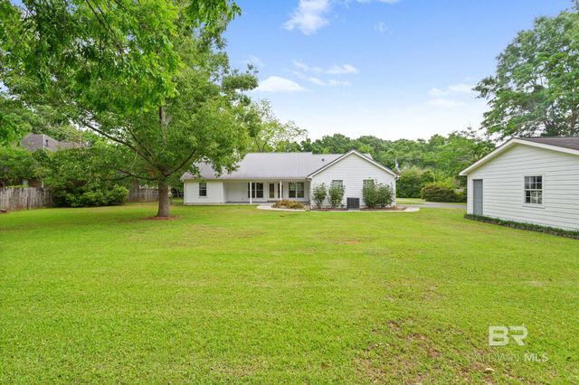 23295 College Avenue, Robertsdale, AL 36567