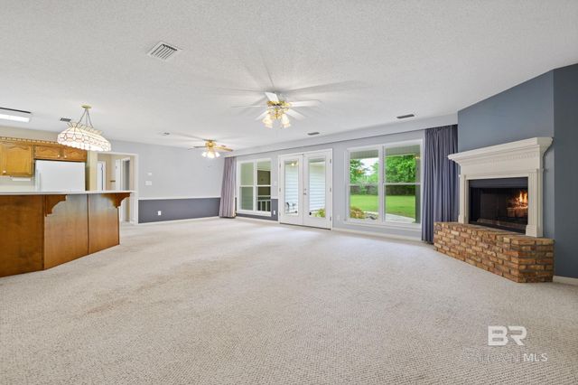 23295 College Avenue, Robertsdale, AL 36567