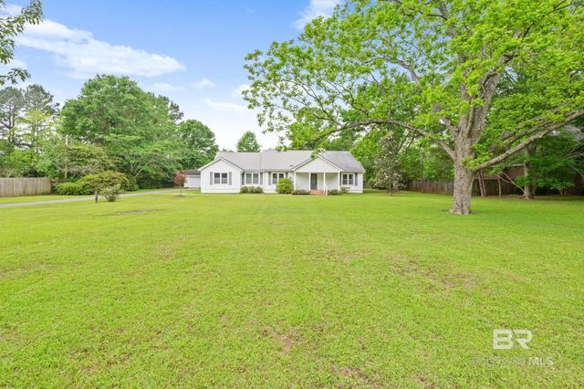 23295 College Avenue, Robertsdale, AL 36567