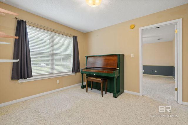 23295 College Avenue, Robertsdale, AL 36567
