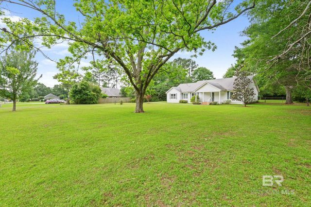 23295 College Avenue, Robertsdale, AL 36567