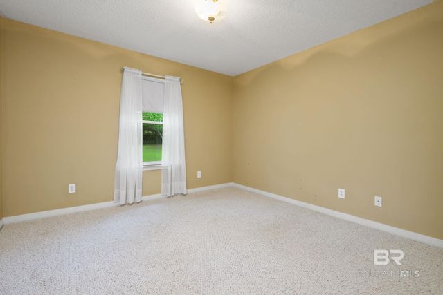 23295 College Avenue, Robertsdale, AL 36567