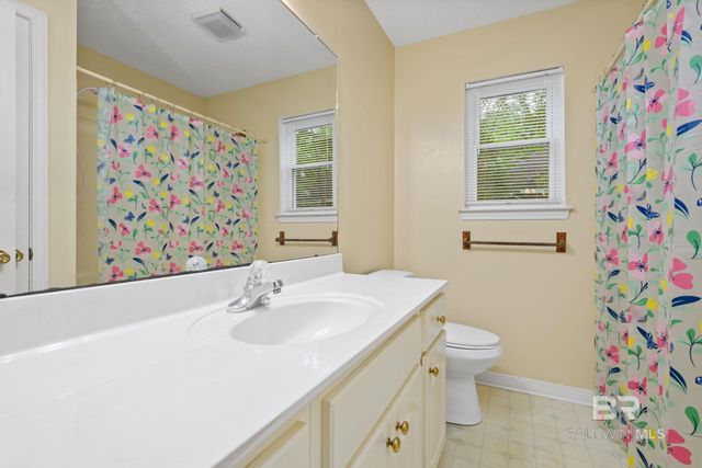 23295 College Avenue, Robertsdale, AL 36567