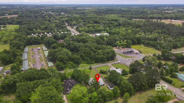 23295 College Avenue, Robertsdale, AL 36567