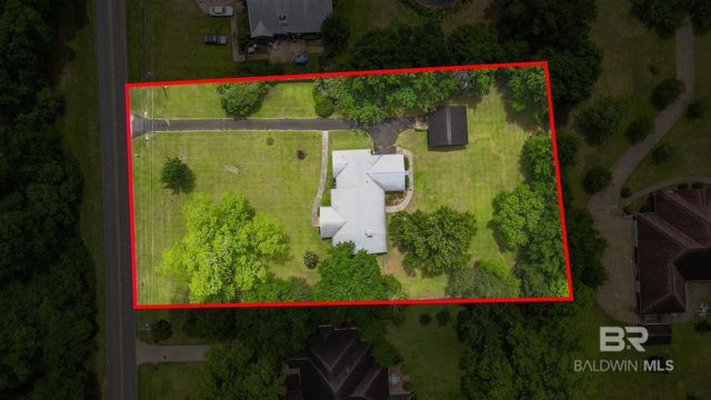 23295 College Avenue, Robertsdale, AL 36567