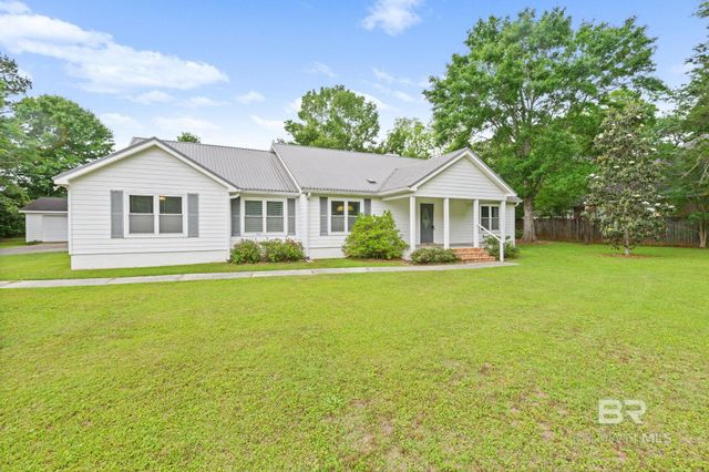 23295 College Avenue, Robertsdale, AL 36567