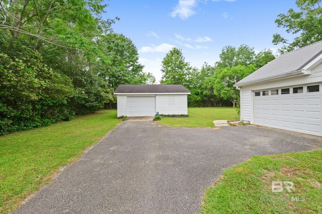 23295 College Avenue, Robertsdale, AL 36567
