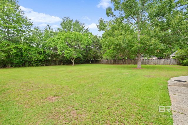 23295 College Avenue, Robertsdale, AL 36567