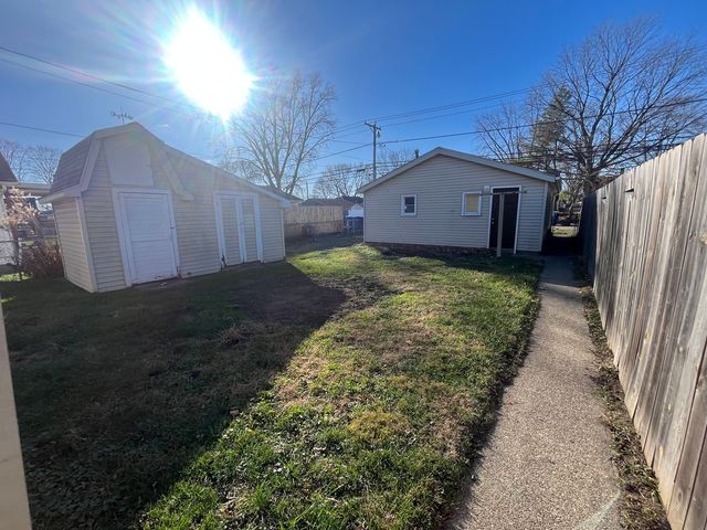 153 N Douglas Avenue, Bradley, IL 60915