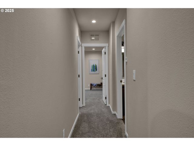 1437 53rd St, Florence, OR 97439