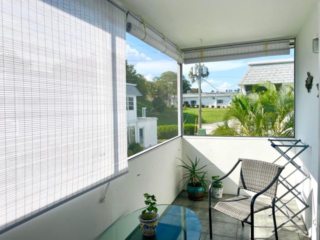 3240 Lake Osborne Drive 206, Lake Worth Beach, FL 33461