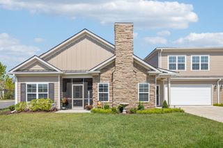 2608 Stonecenter Ln, Murfreesboro, TN 37128