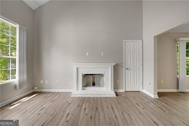 2211 Sandridge Place SW, Atlanta, GA 30331