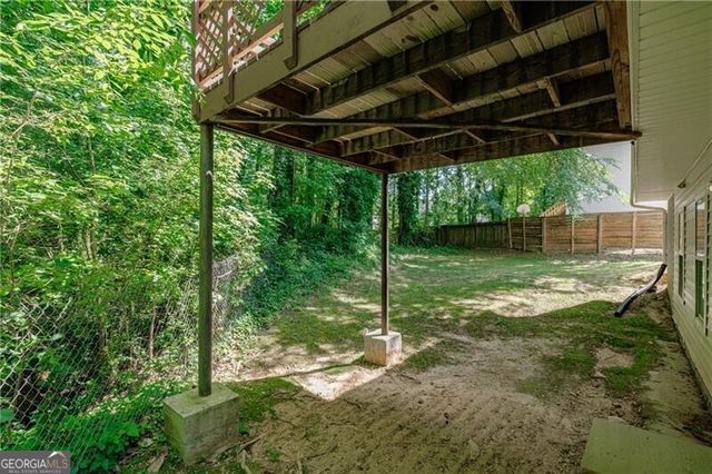 2211 Sandridge Place SW, Atlanta, GA 30331