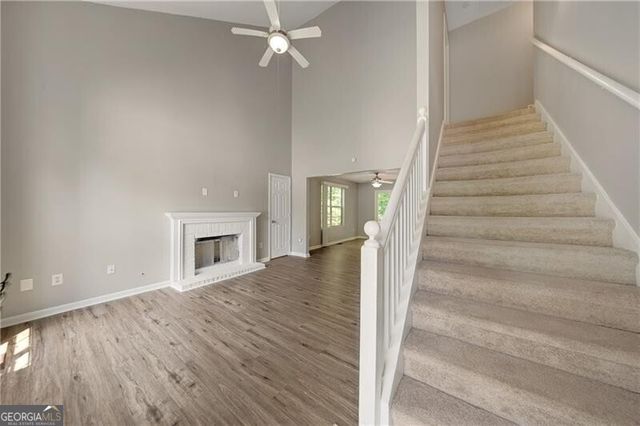 2211 Sandridge Place SW, Atlanta, GA 30331