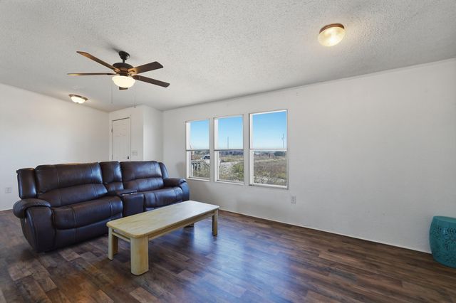 5 Calle SE, Edgewood, NM 87015