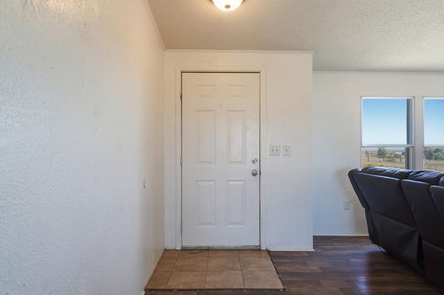 5 Calle SE, Edgewood, NM 87015