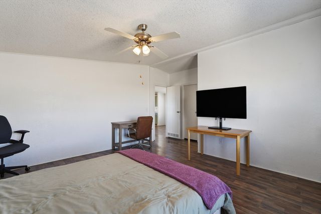 5 Calle SE, Edgewood, NM 87015