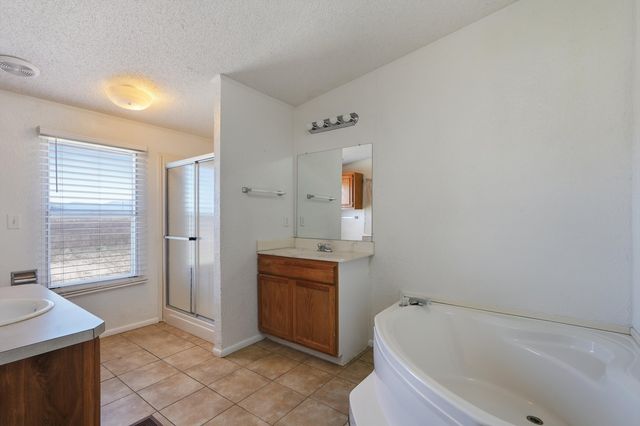 5 Calle SE, Edgewood, NM 87015