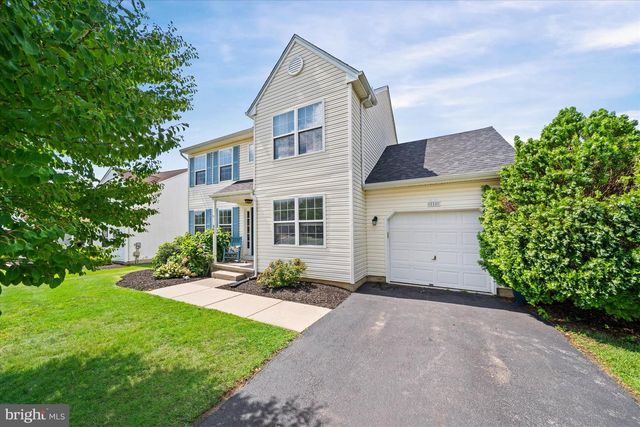 254 FLAGSTONE DR, Newark, DE 19702