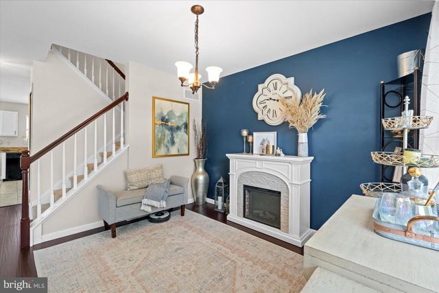 254 FLAGSTONE DR, Newark, DE 19702