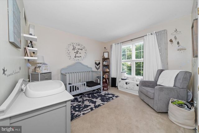 254 FLAGSTONE DR, Newark, DE 19702