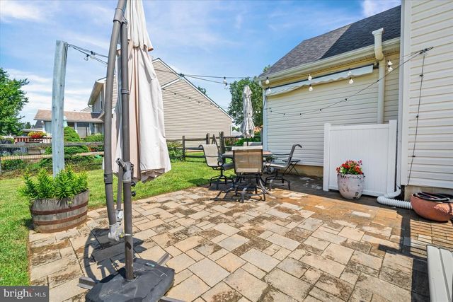 254 FLAGSTONE DR, Newark, DE 19702