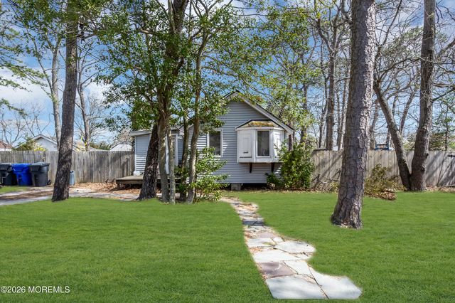 33 Wintergreen Avenue, Brick, NJ 08723