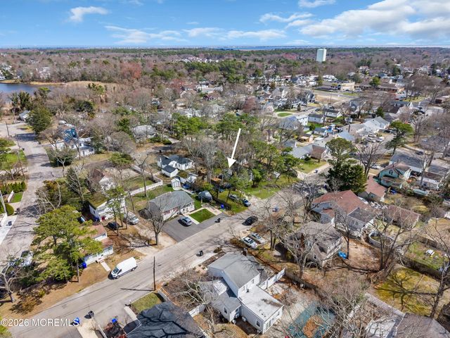 33 Wintergreen Avenue, Brick, NJ 08723