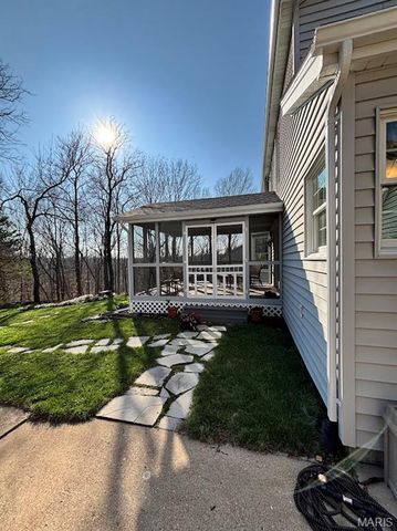 2536 River Winds Court, St Louis, MO 63129