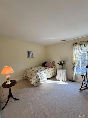 2536 River Winds Court, St Louis, MO 63129