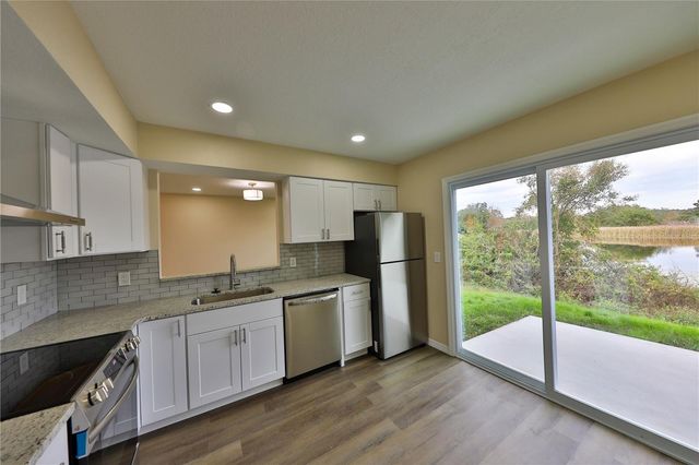 9872 BUBBLING BROOK COURT, Oviedo, FL 32765