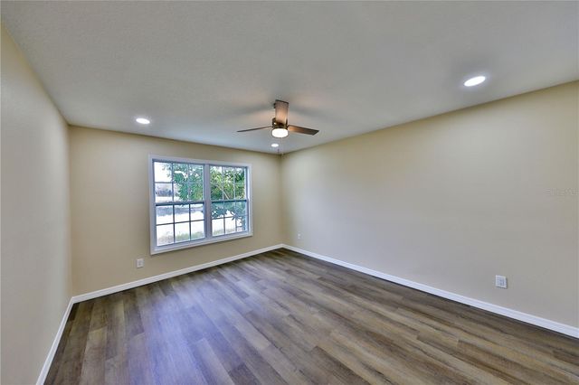 9872 BUBBLING BROOK COURT, Oviedo, FL 32765