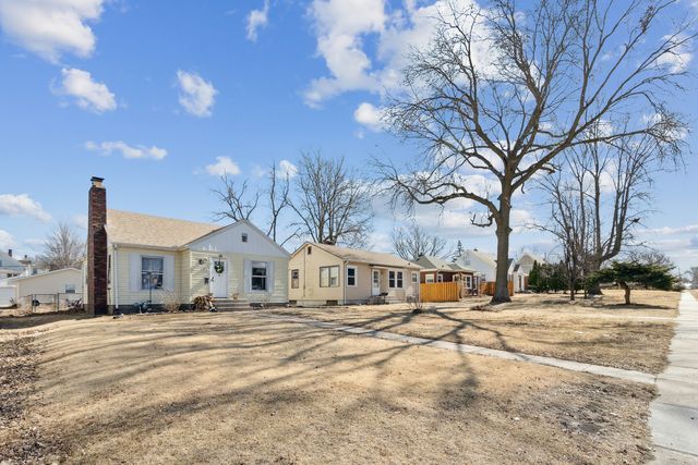 2007 Warren Street, Davenport, IA 52804