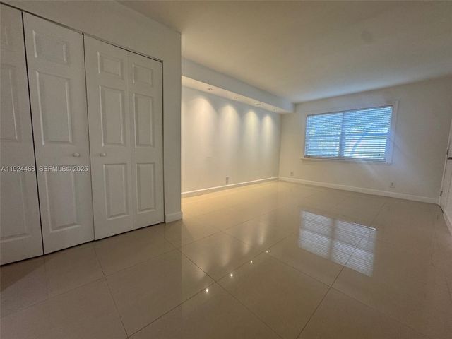 13001 SW 15th Ct 207T, Pembroke Pines, FL 33027