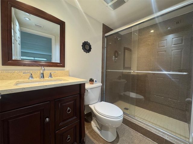 13001 SW 15th Ct 207T, Pembroke Pines, FL 33027