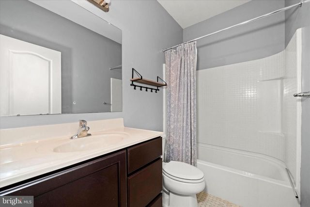 1220 N OLMSTED PKWY, Middletown, DE 19709