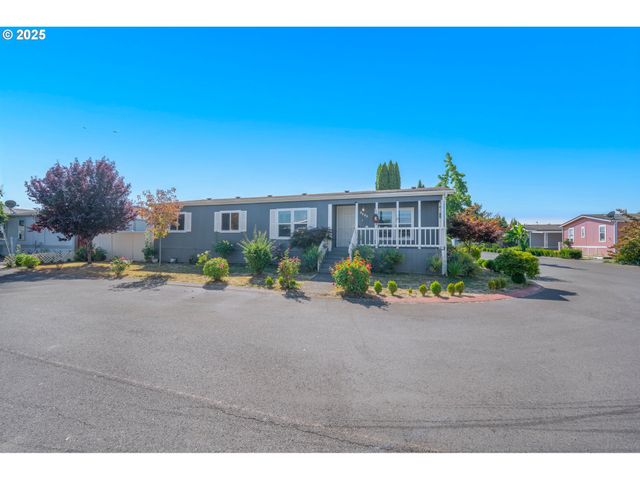 5064 SILVER Loop, Salem, OR 97305