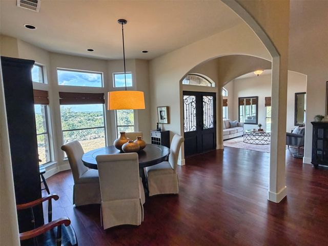 20305 Haystack CV, Spicewood, TX 78669