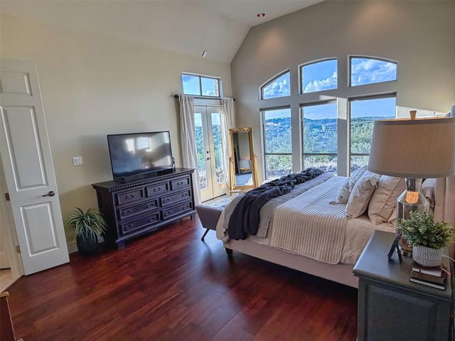 20305 Haystack CV, Spicewood, TX 78669